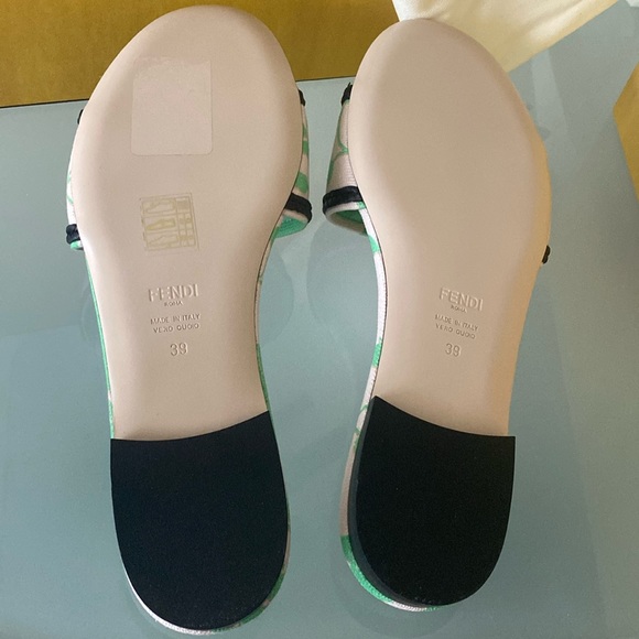 NIB FENDI Bouquet Nero canvas SLIDES/flats,shoes w/dust bag Sz 8.5 US/39 ITALY - Picture 8 of 13